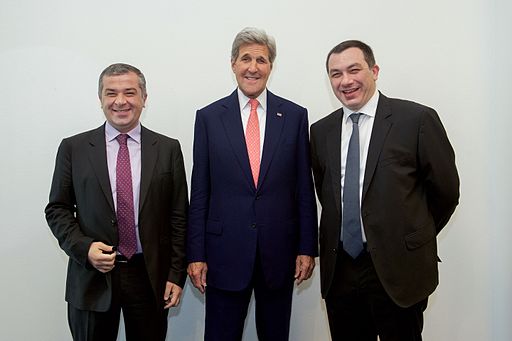 John Kerry poses with Georgian United National Movement Minority Leader David Bakradze, left, and Giorgi Bokeria of the United National Movement, right, on July 7, 2016.