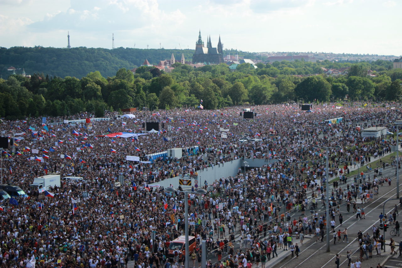 Czechs Protest like it’s 1989, Demand Resignation of ‘Czech Trump’