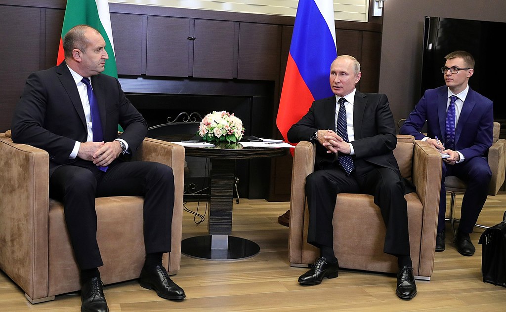 Putin Rumi 1024px-Vladimir_Putin_and_Rumen_Radev_(2018-05-22)_03 - Foreign Policy ...