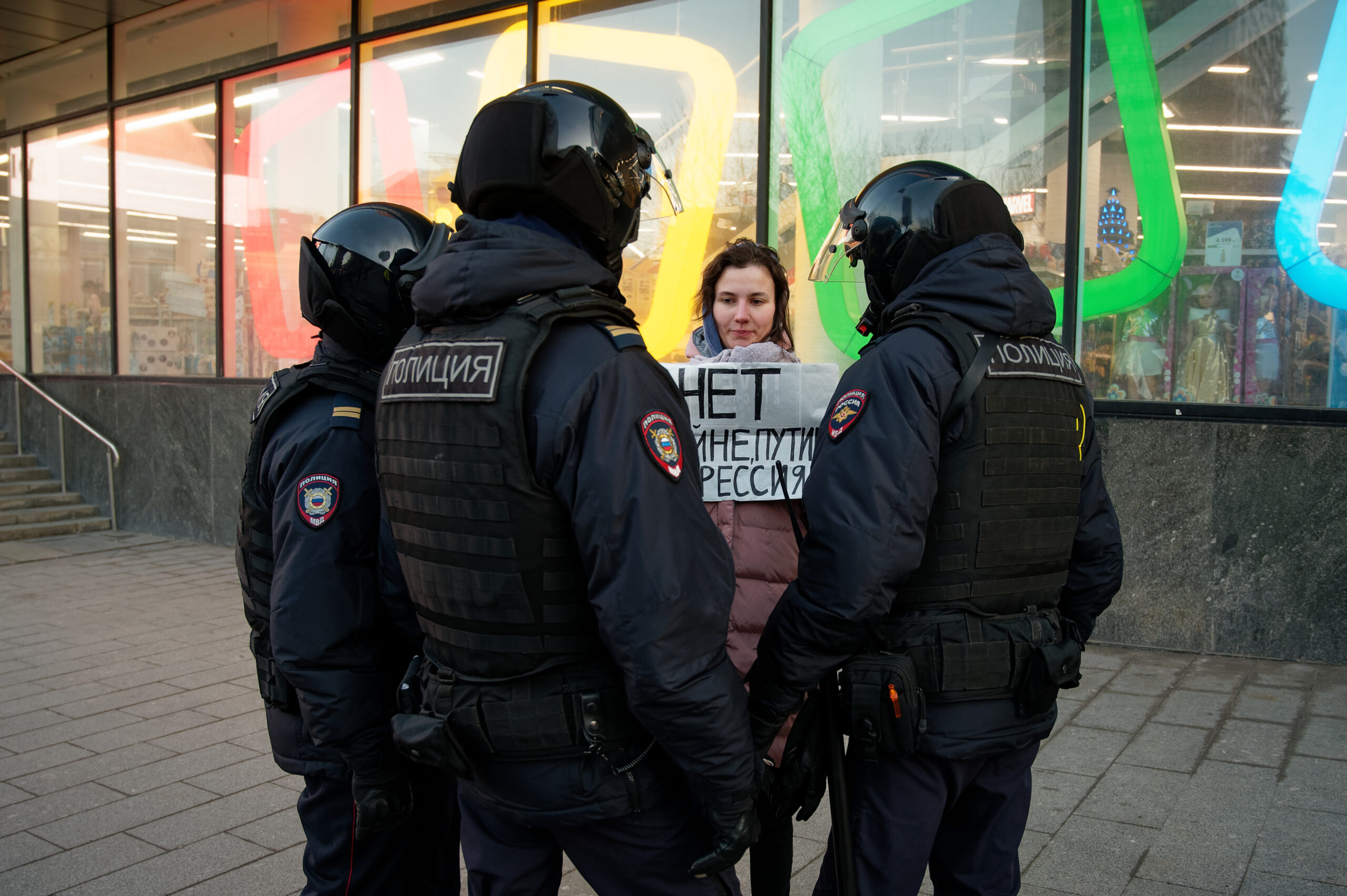 Russian Women in the Face of War Against Ukraine