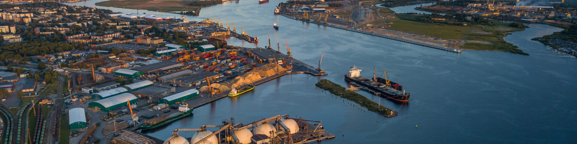 The Baltic Electricity Grid: Synchronizing Symphony